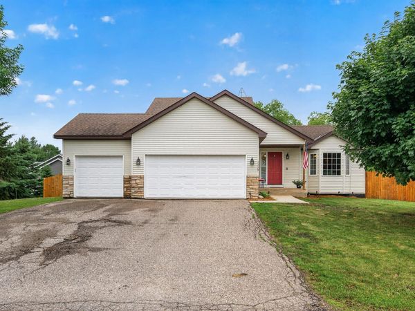 1129 Woodland Drive, Howard Lake, MN 55349