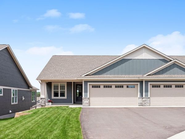 1427 Kasilof Court , River Falls, WI 54022