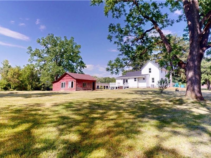 18960 Marks Road, Columbia Station, OH 44028 Photo 3