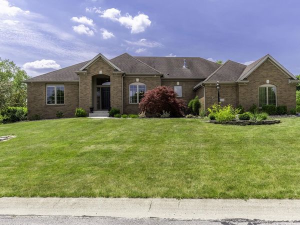 8119 Inverness Lakes Trail, Fort Wayne, IN 46804
