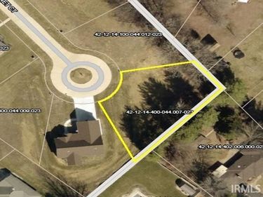 Cabernet Court, Vincennes, IN 47591