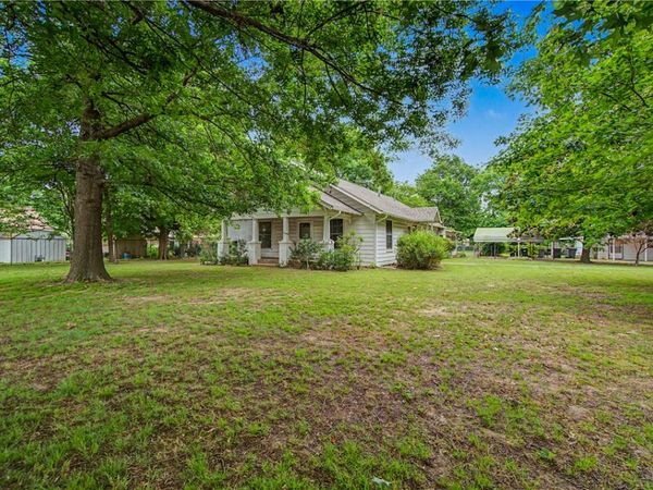 1405 N 40th Street , Springdale, AR 72762