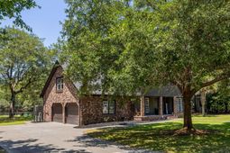 2260 Forest Lakes Boulevard photo 4