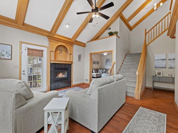 2419 Fox River Pkwy, Unit A, Waukesha, WI 53189