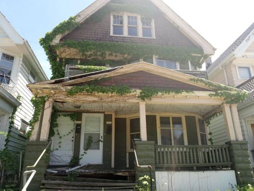 Main Photo