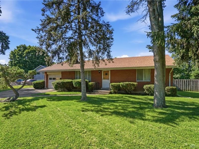 32 Beatrice Drive, Riverside, OH 45404 Photo 2