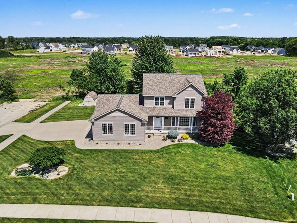 7046 Shady Knoll Drive SE, Caledonia, MI 49316