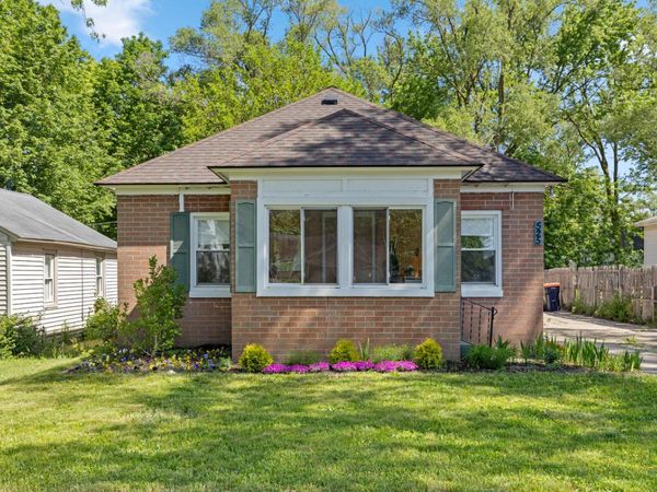 525 W 22nd Street, Holland, MI 49423