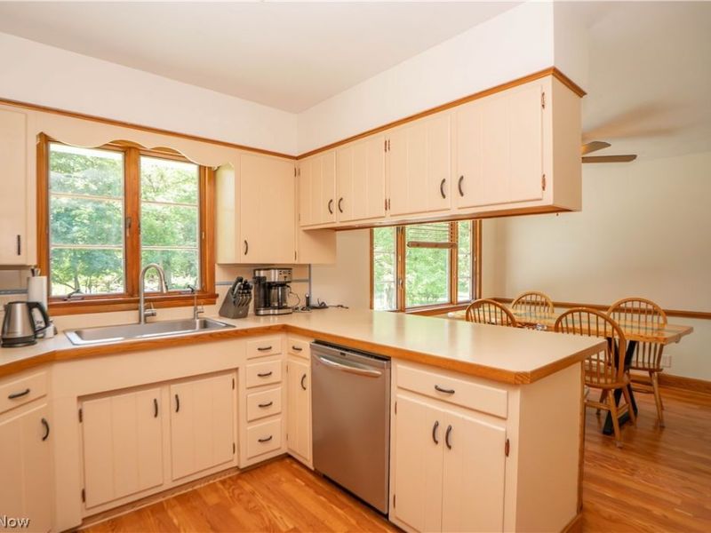 10340 Persimmon Street NW, Canal Fulton, OH 44614 Photo 12