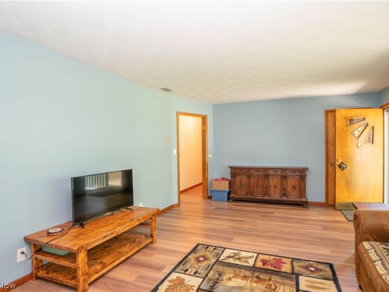 10340 Persimmon Street NW, Canal Fulton, OH 44614 Photo 6