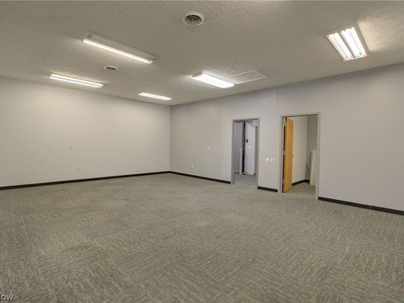 366 Portland Way N, Galion, OH 44833 Photo 11