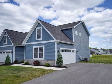 26 Chase Meadow Trail , Honeoye Falls, NY 14472