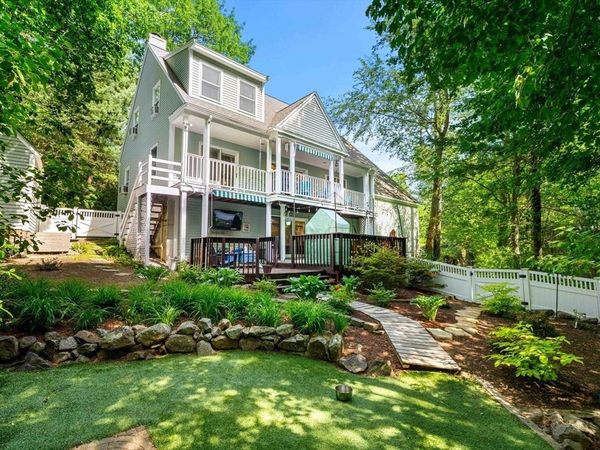 4 Deer Haven Rd, Beverly, MA 01915