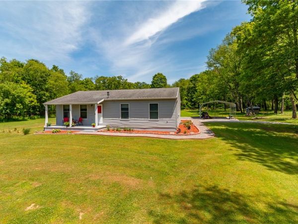 290 Blackstone Rd, Leechburg, PA 15656