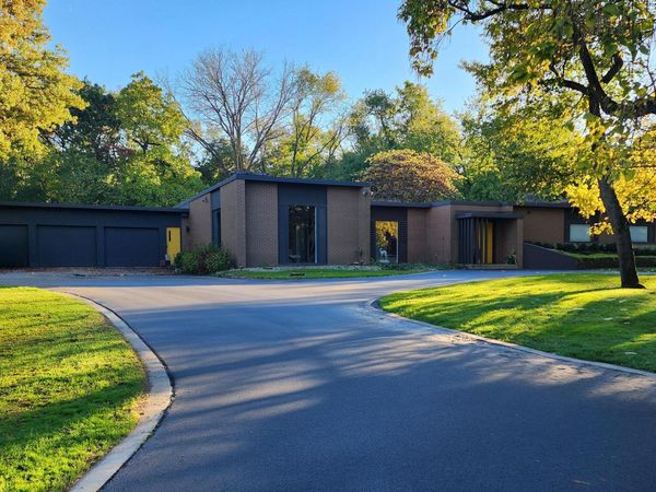 1301 Saint Andrews , Schererville, IN 46375