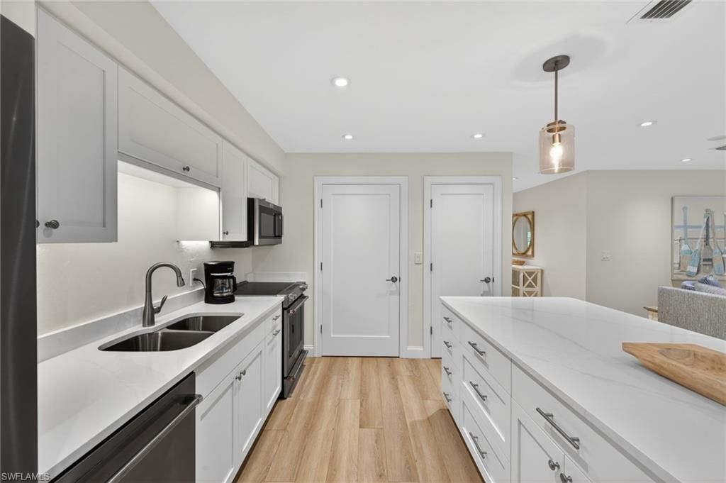 2721 W Gulf Dr, Unit 108, Sanibel, FL 33957 Photo