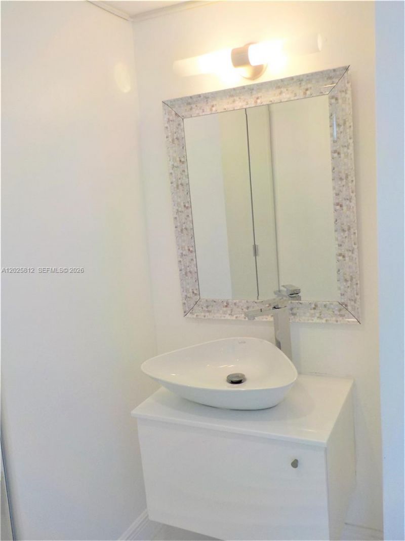 20225 NE 34th Ct, Unit 618, Aventura, FL 33180 Photo