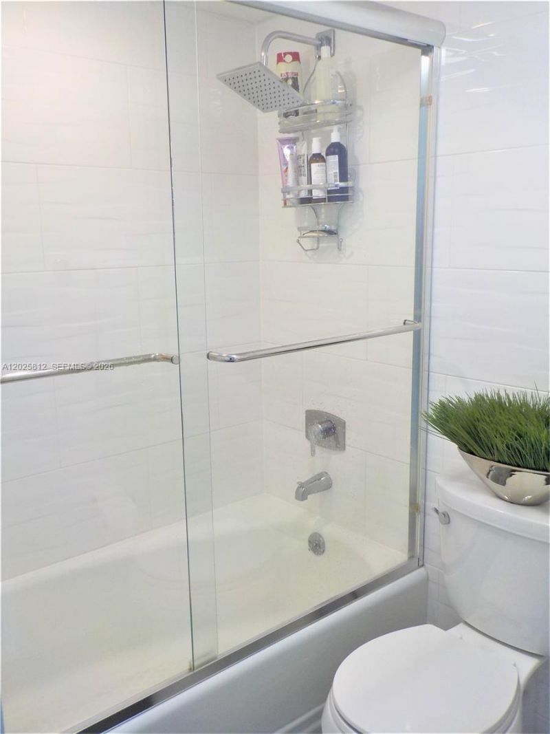 20225 NE 34th Ct, Unit 618, Aventura, FL 33180 Photo