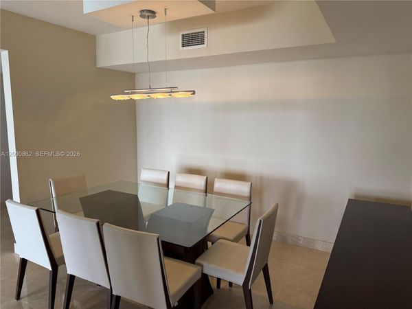 7000 Island Blvd , Unit 2403, Aventura, FL 33160