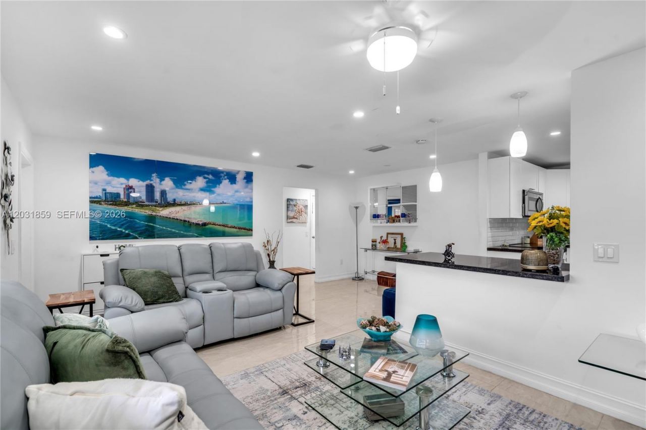 9770 NW 25th St , Sunrise, FL 33322 Photo