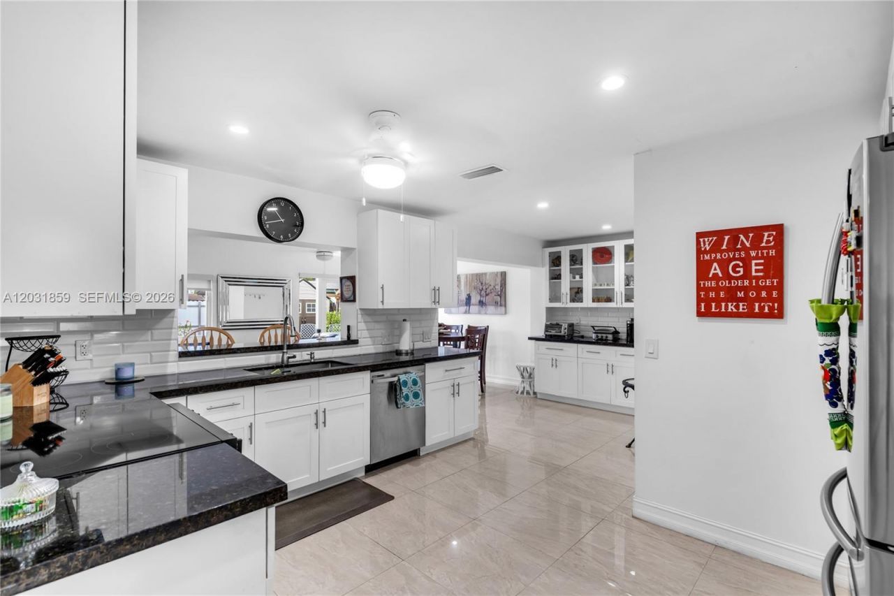 9770 NW 25th St , Sunrise, FL 33322 Photo
