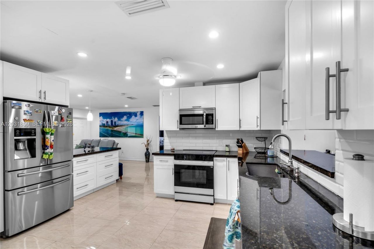 9770 NW 25th St , Sunrise, FL 33322 Photo