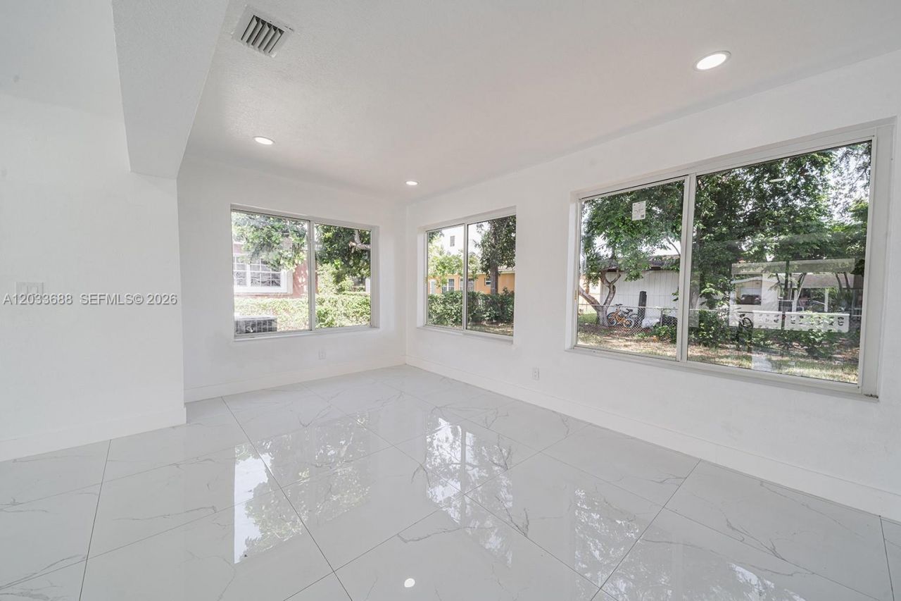 7721 Indigo St , Miramar, FL 33023 Photo