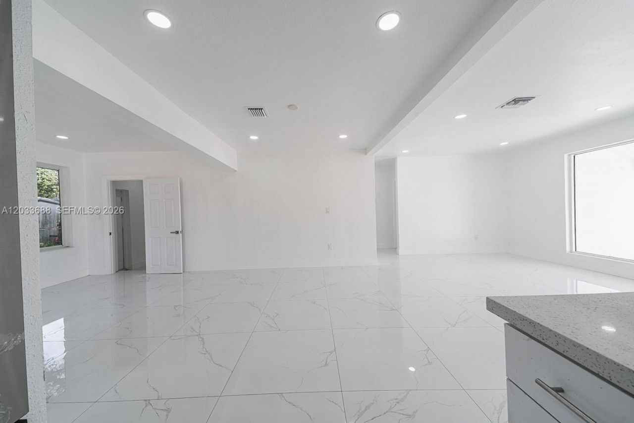 7721 Indigo St , Miramar, FL 33023 Photo