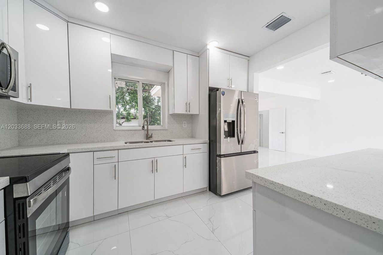 7721 Indigo St , Miramar, FL 33023 Photo