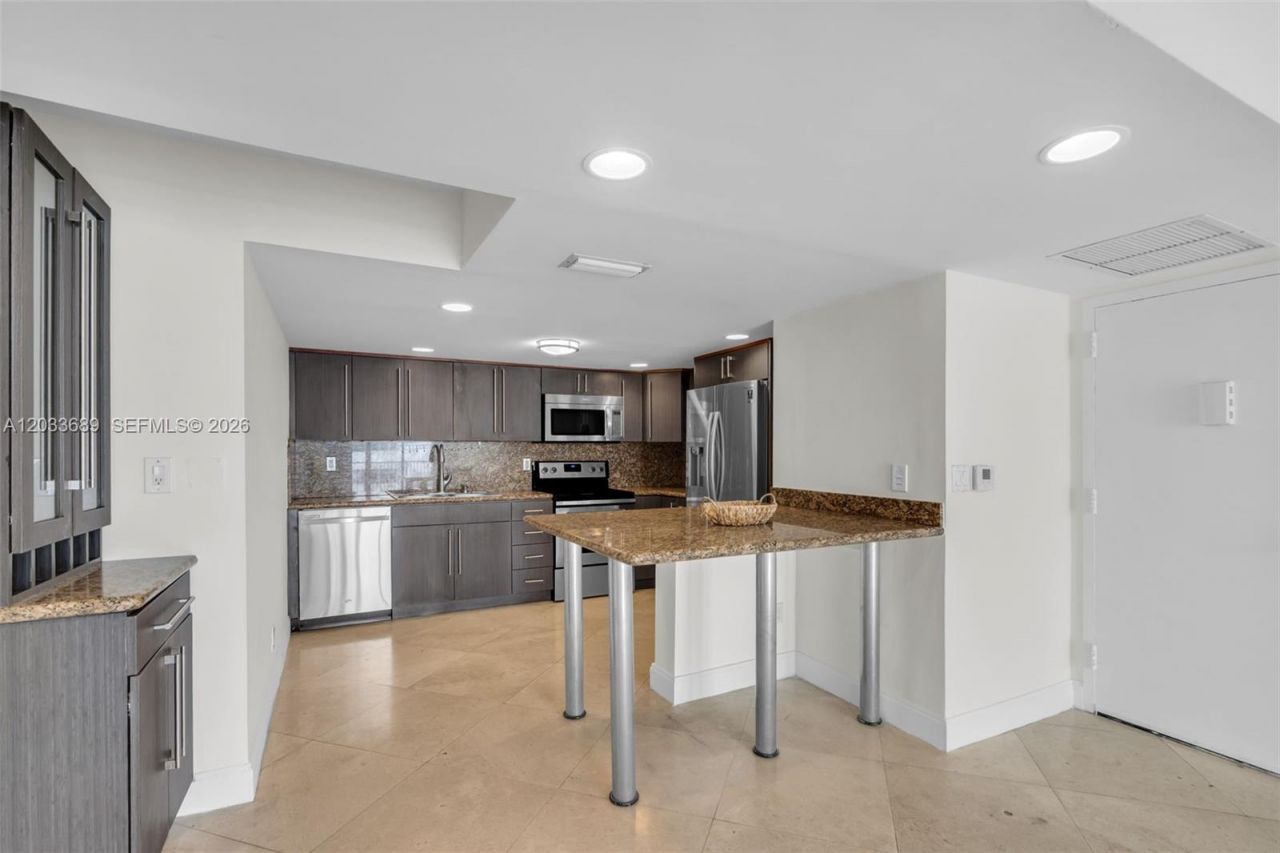 1800 Collins Ave , Unit 10F, Miami Beach, FL 33139 Photo