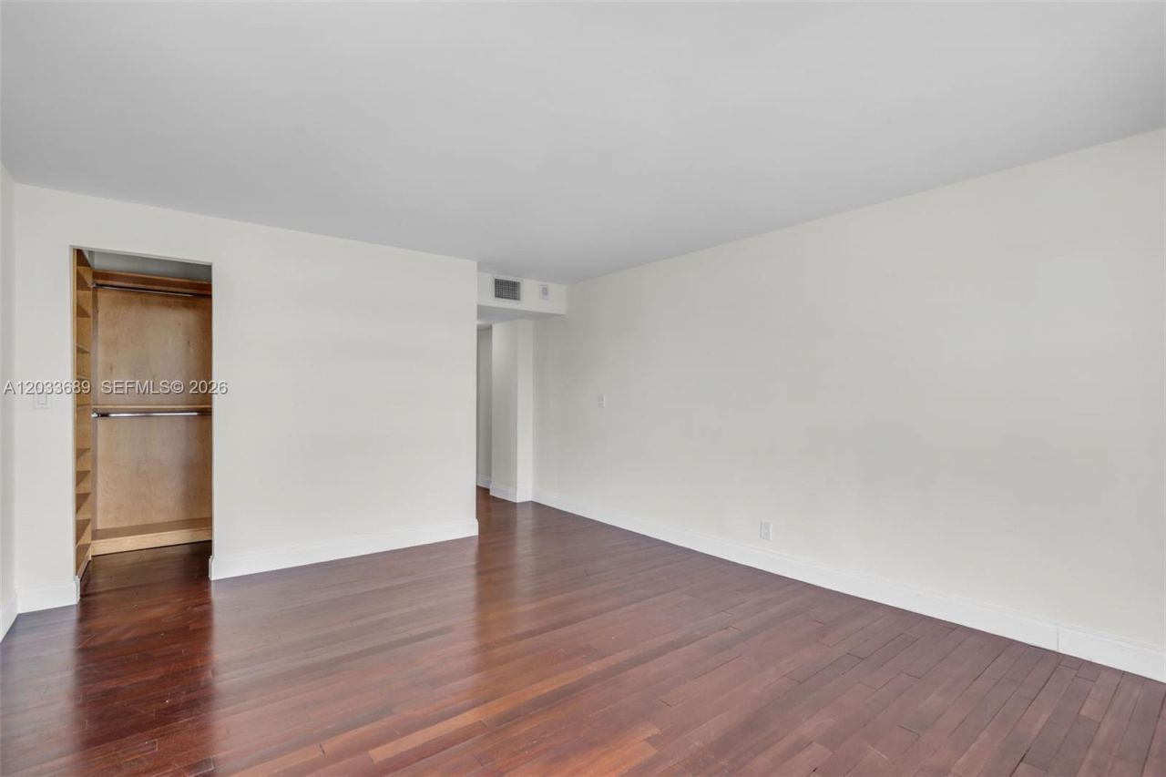 1800 Collins Ave , Unit 10F, Miami Beach, FL 33139 Photo