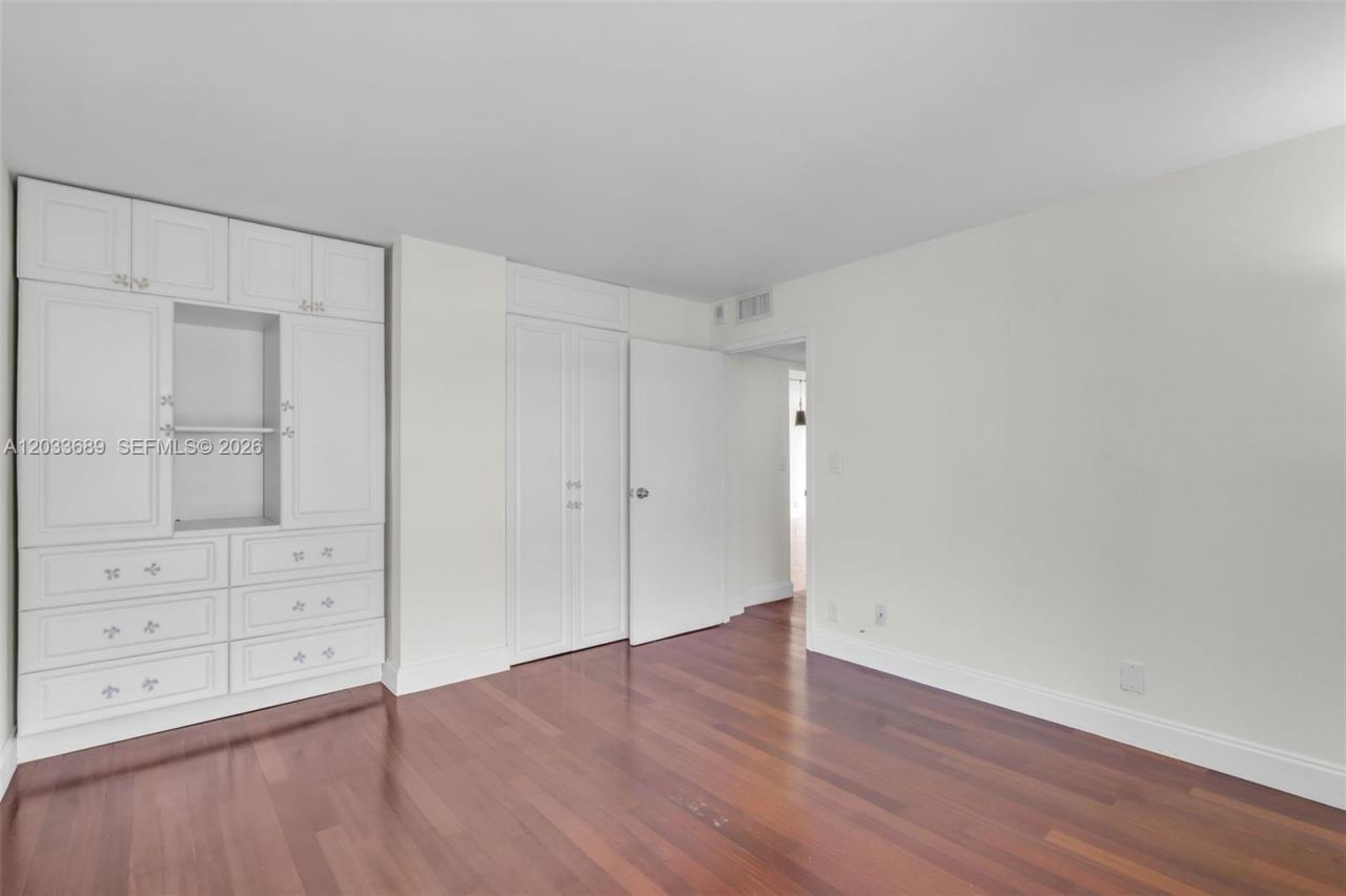 1800 Collins Ave , Unit 10F, Miami Beach, FL 33139 Photo