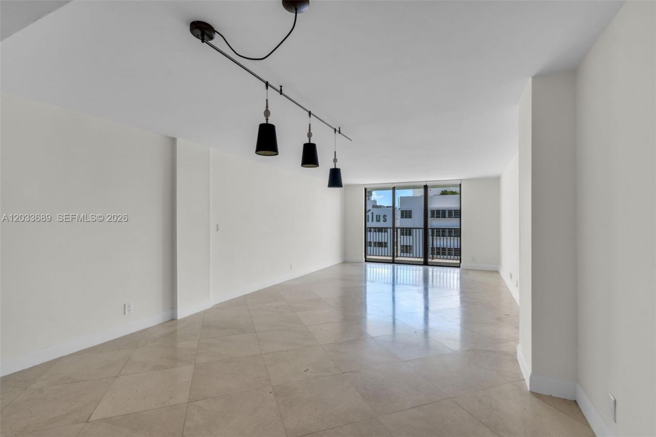 1800 Collins Ave , Unit 10F, Miami Beach, FL 33139 Photo