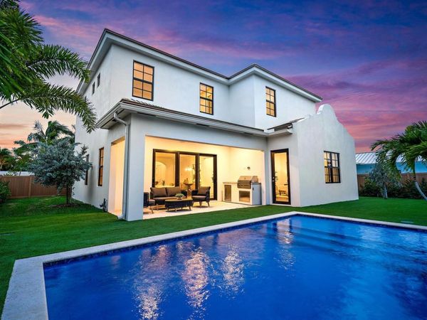 309 Cascade Lane , Palm Beach Shores, FL 33404