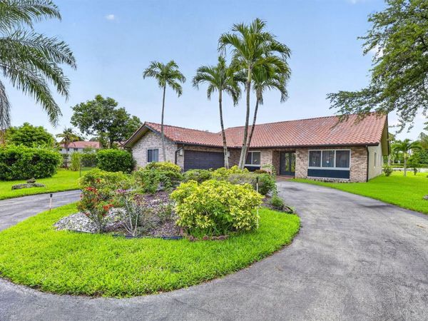 2403 NW 118th Terrace, Coral Springs, FL 33065