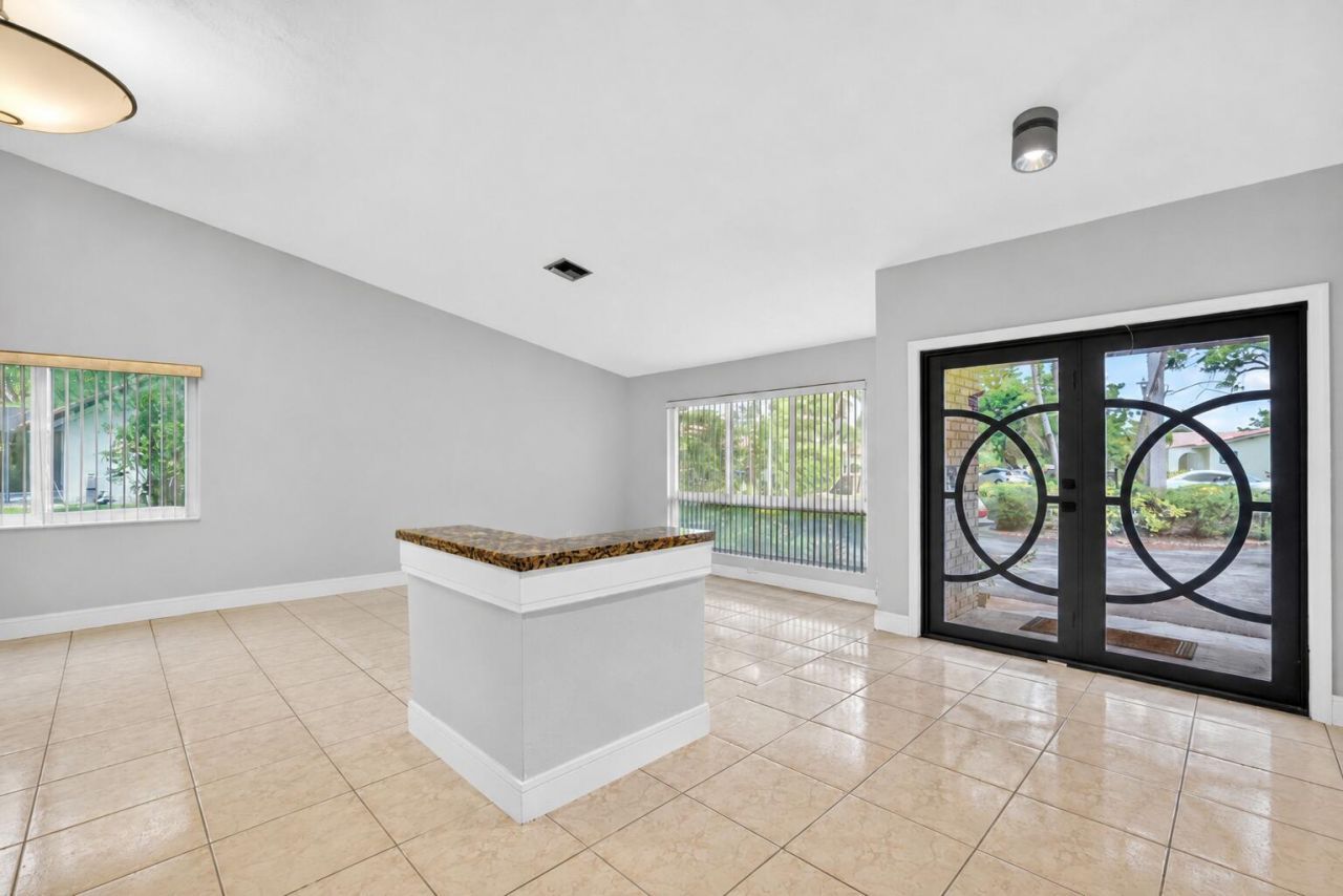2403 NW 118th Terrace, Coral Springs, FL 33065 Photo