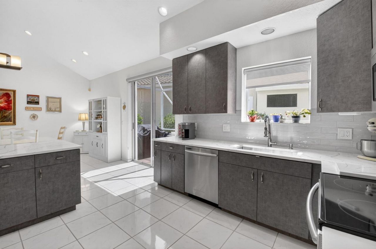 11893 Fountainside Circle , Boynton Beach, FL 33437 Photo