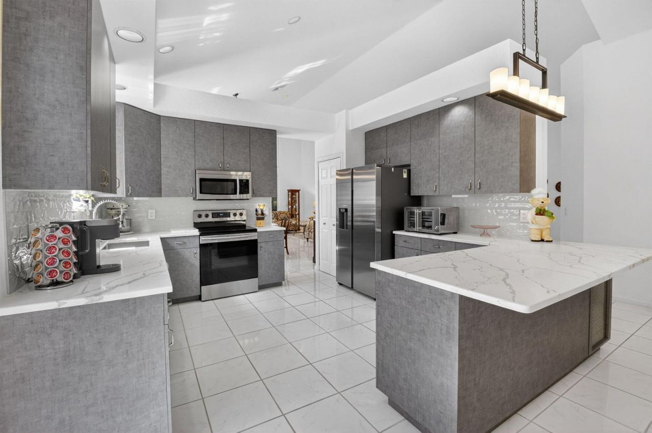 11893 Fountainside Circle , Boynton Beach, FL 33437 Photo