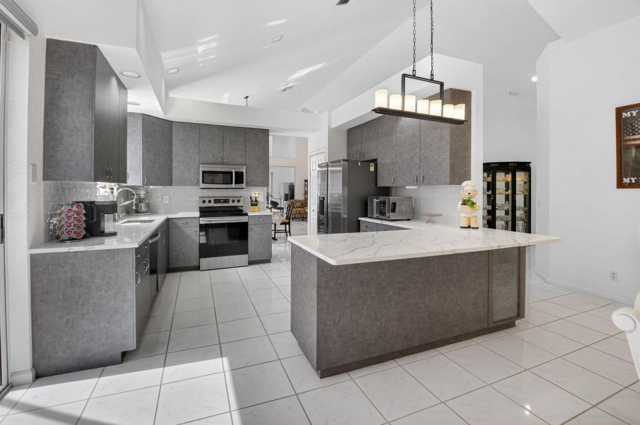 11893 Fountainside Circle , Boynton Beach, FL 33437 Photo