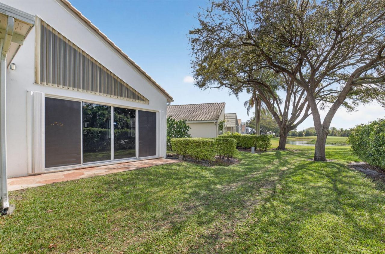 11893 Fountainside Circle , Boynton Beach, FL 33437 Photo