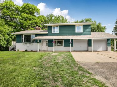 15984 Shelly Drive, Little Falls, MN 56345