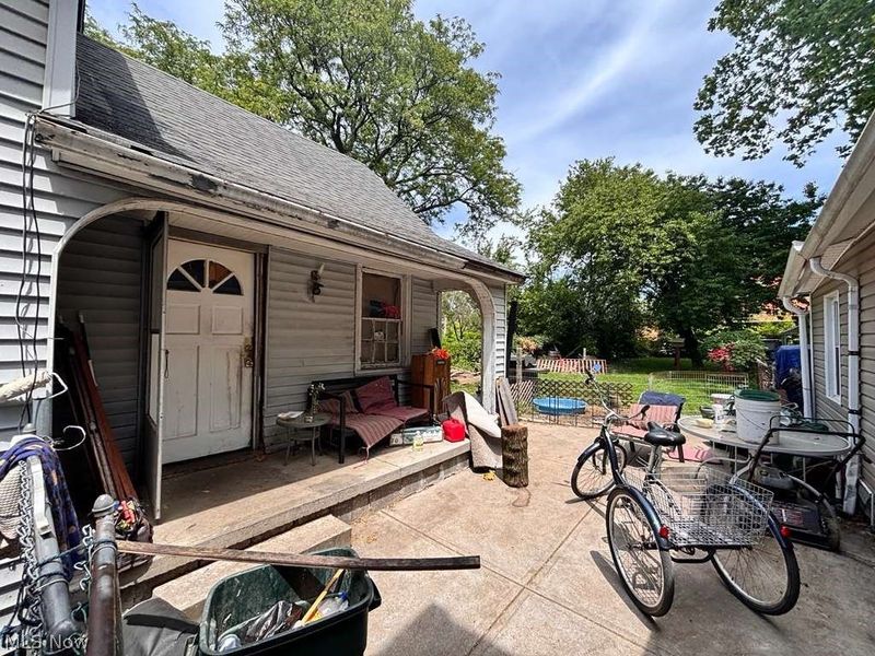3237 W 30th Street , Cleveland, OH 44109 Photo 4