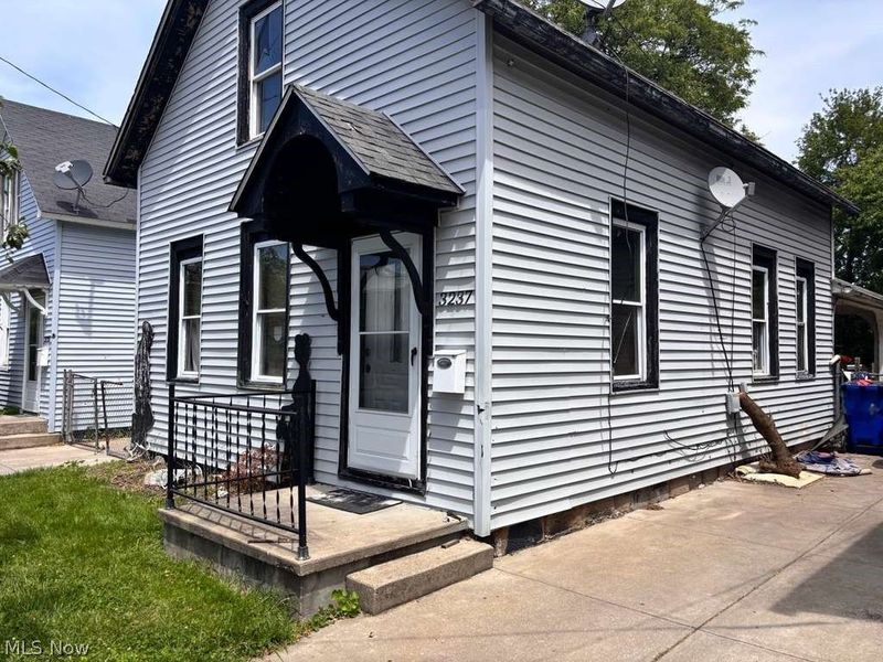 3237 W 30th Street , Cleveland, OH 44109 Photo 5