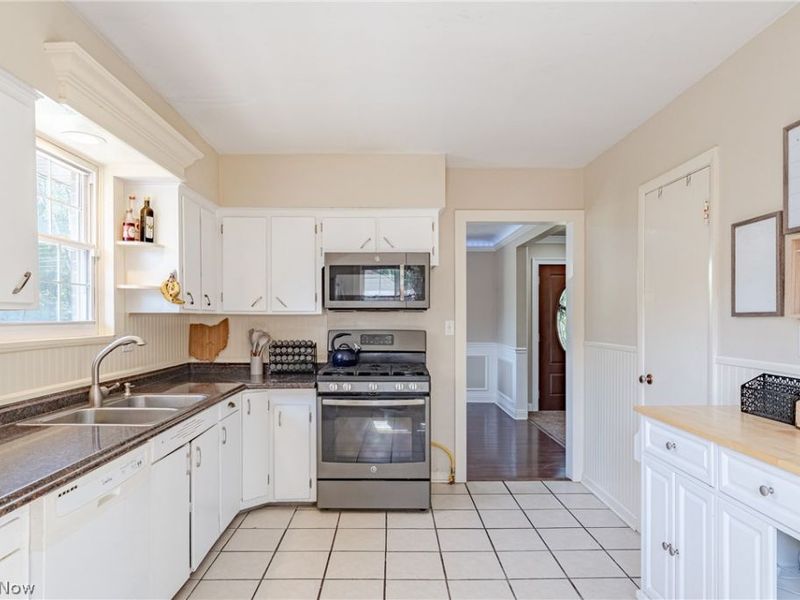 3407 Clague Road , North Olmsted, OH 44070 Photo 10