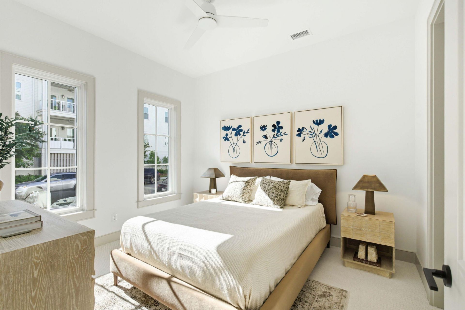 530 Helmsman Street Photo 3