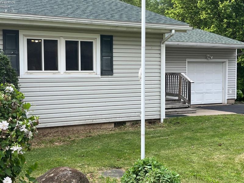 4003 Harris Road, Sandusky, OH 44870 Photo 2