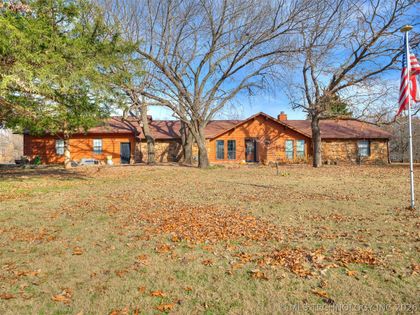 26 Lakeview Drive  Sand Springs, OK 74063