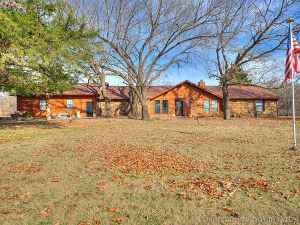 26 Lakeview Drive , Sand Springs, OK 74063