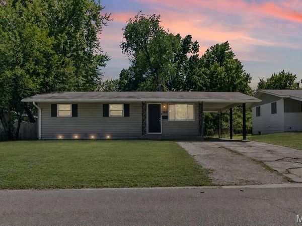 506 Dornoch Drive, St Louis, MO 63137