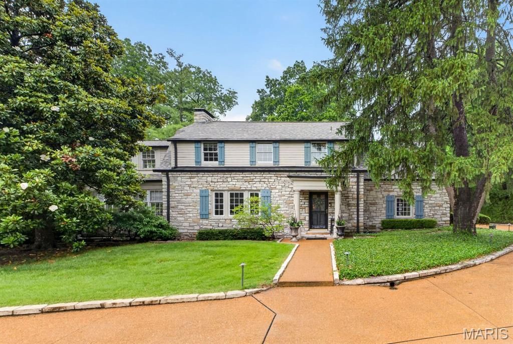 1 Lorenzo Lane, Ladue, MO 63124 Main Photo